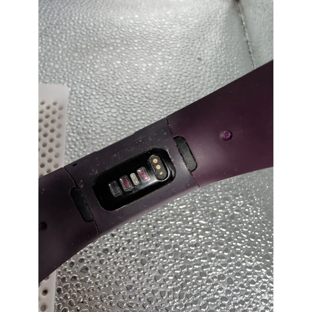 Fitbit Charge 4 Advanced Fitness Tracker Rosewood Charging Cable 2 Xtra Bands VG
